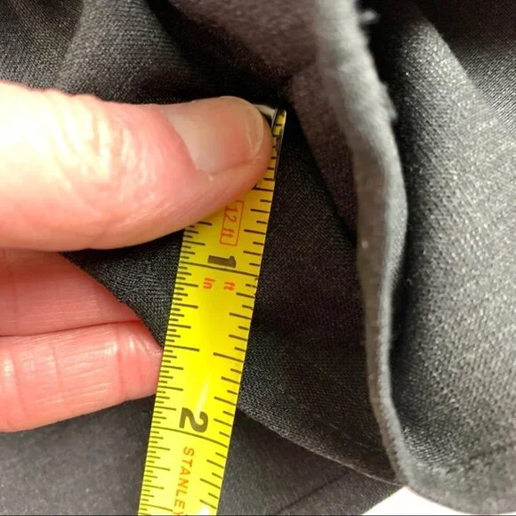 Aritzia Talula Black Skort size 4 - Picture 7 of 10